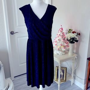 Solgee Navy Metallic with Black Stretch Wrap Neckline Drop Waist Flattering Sz L